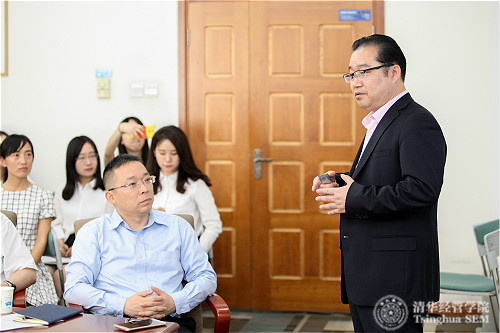 图2-大会主席、博彩网站导航长江学者特聘教授陈国权启动会议并简要介绍论坛_meitu_2.jpg